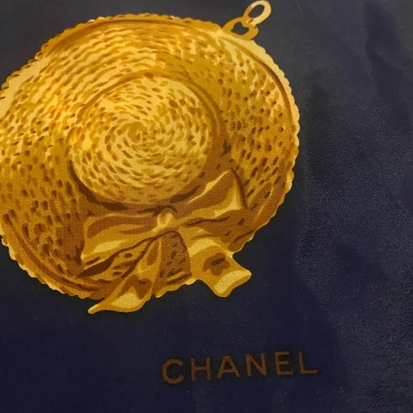 ❤️SOLD❤️ Authentic Chanel Scarf 💯 silk - Picture 2 of 6